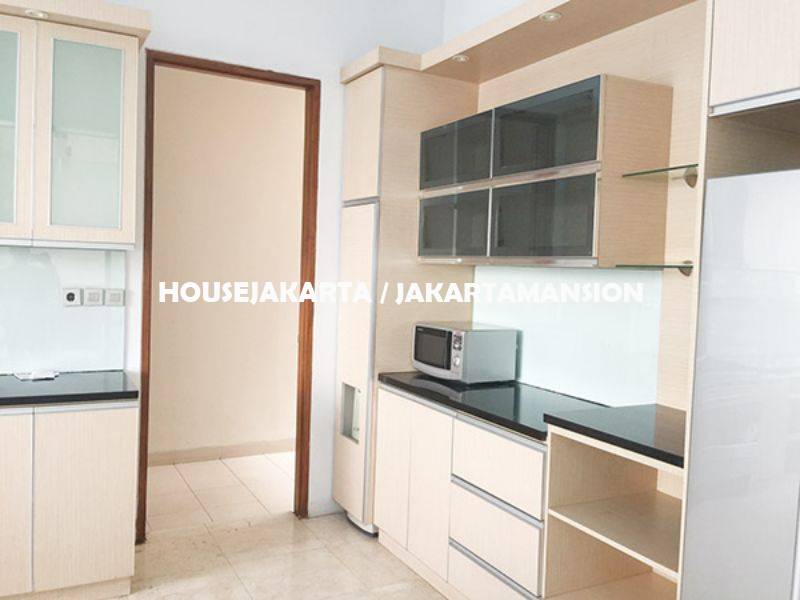 HR1133 Compound for rent sewa lease at kemang