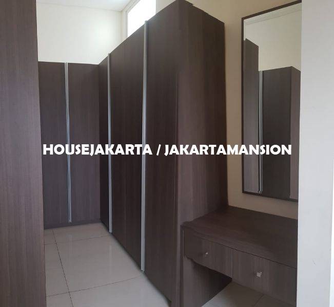 HR1150 House for Rent sewa lease at Pondok indah