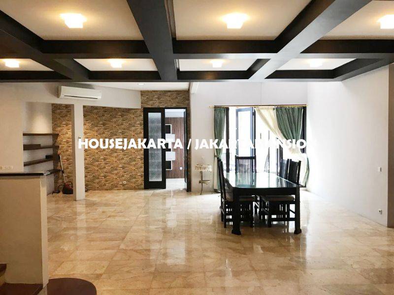 HR1256 House for Rent sewa lease at Pondok Indah close to JIS
