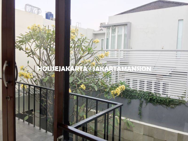 HR1263 Brand New Town House for rent sewa lease at Kemang