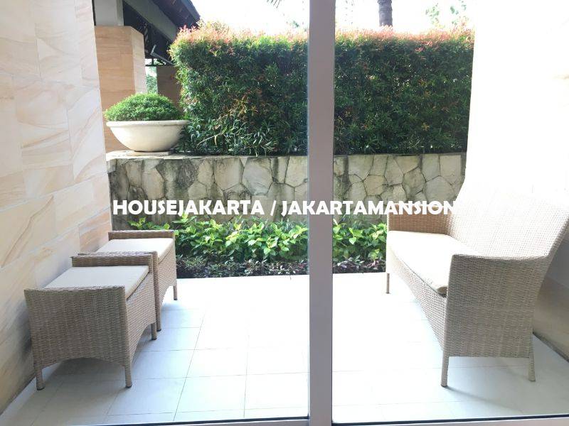 AR1297 Town House Pakubuwono Residence for rent sewa lease with Private Pool