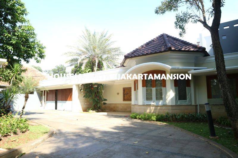 HR1308 House for rent at menteng 