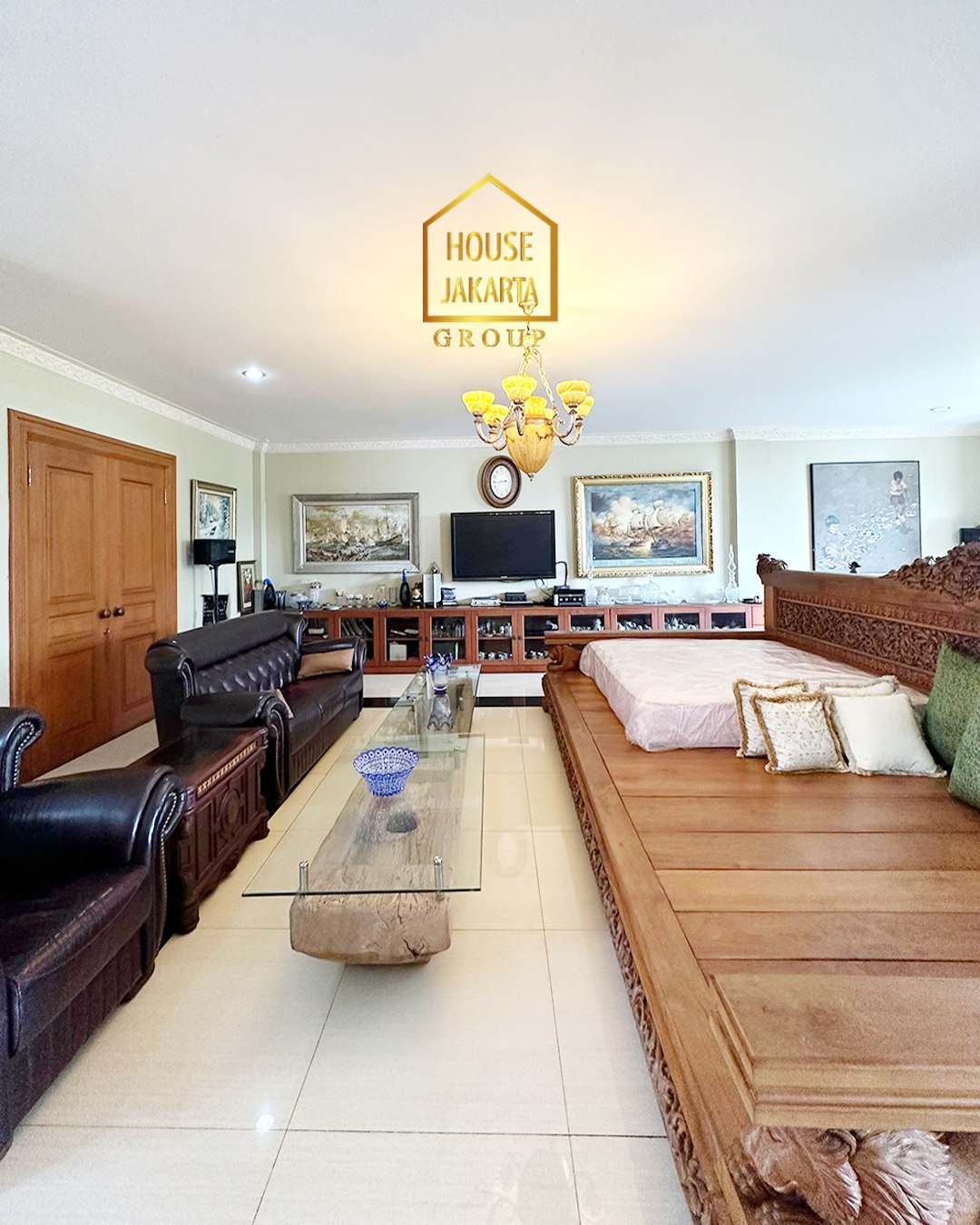 HS1574 FOR SALE: Rumah 3 Lantai + Rooftop, Siap Huni, Dalam Komplek Besar. KEMANG