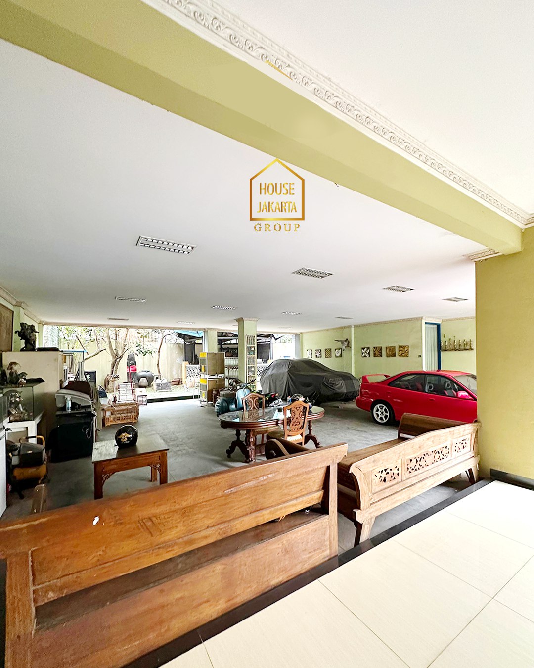 HS1574 FOR SALE: Rumah 3 Lantai + Rooftop, Siap Huni, Dalam Komplek Besar. KEMANG