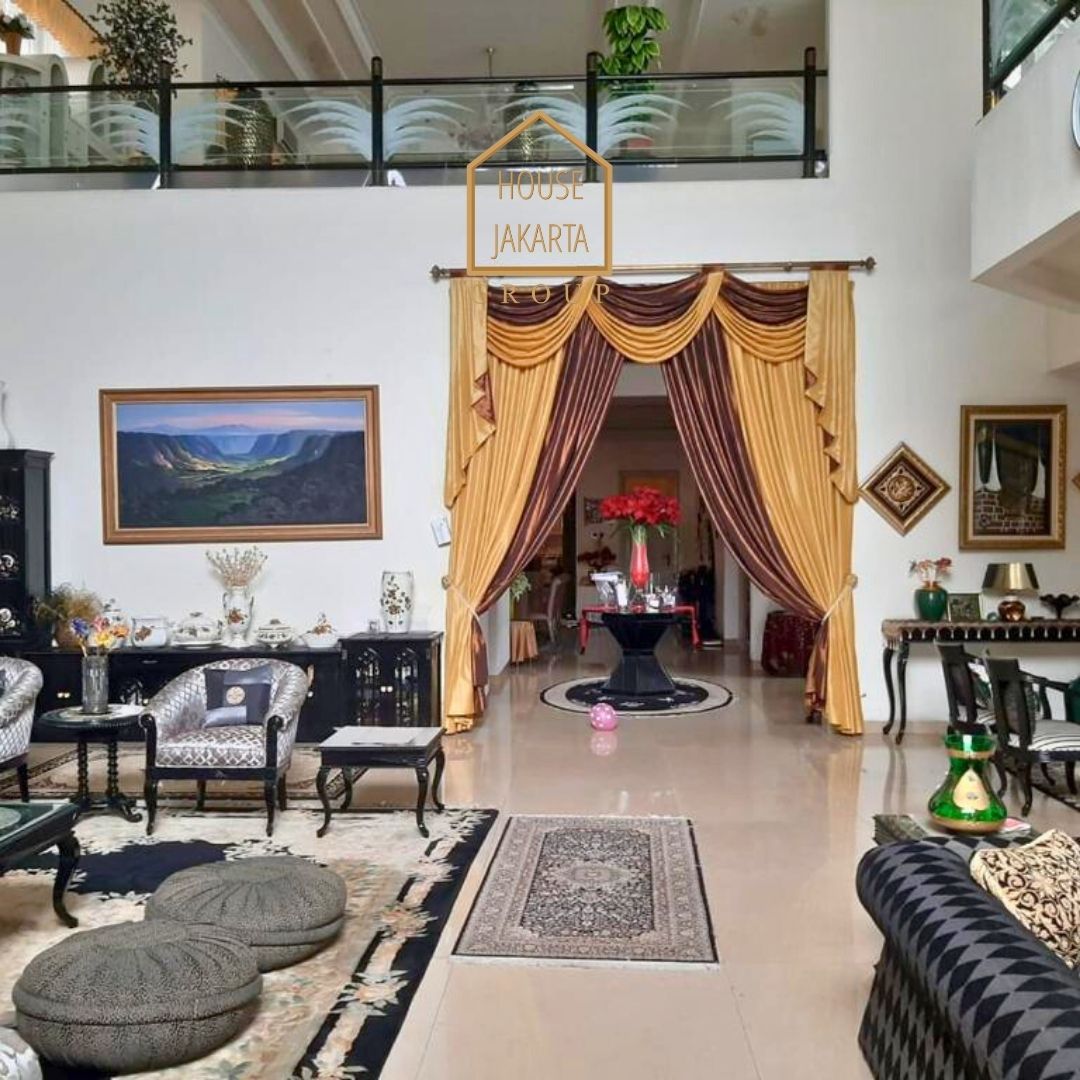 HS1575 FOR SALE: Rumah Besar Lingkungan Expat dan Elite, KEMANG SELATAN-JAKARTA SELATAN