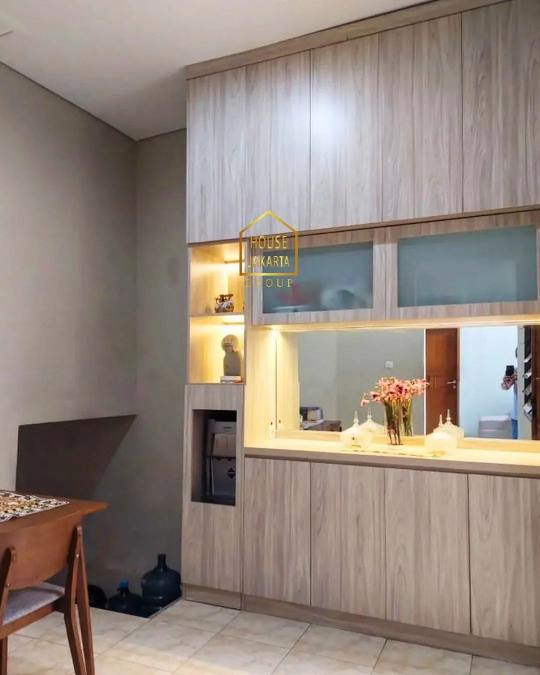 HS1637 Rumah Furnished 2 Lantai, Siap Huni, Murah, Dekat Senayan, Bebas Banjir