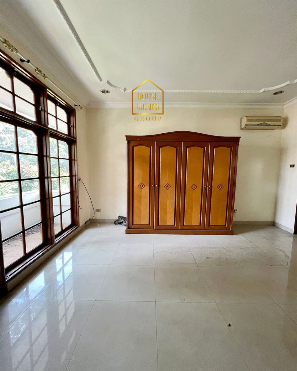 HS1706 PONDOK INDAH 2 lantai Rumah Dijual Murah 18,9M Siap Huni Prime Location Dekat PIM