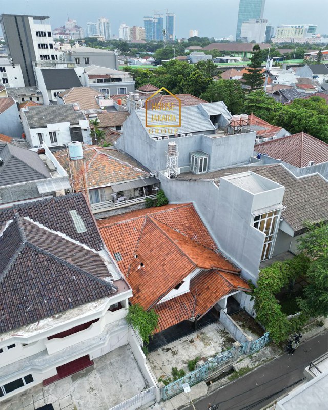 LS1758  Rumah Hitung Tanah Di Kebayoran Baru, Jarang Ada, Strategis,  Dekat Senopati & SCBD