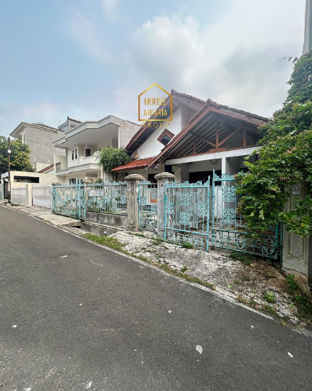 LS1758  Rumah Hitung Tanah Di Kebayoran Baru, Jarang Ada, Strategis,  Dekat Senopati & SCBD