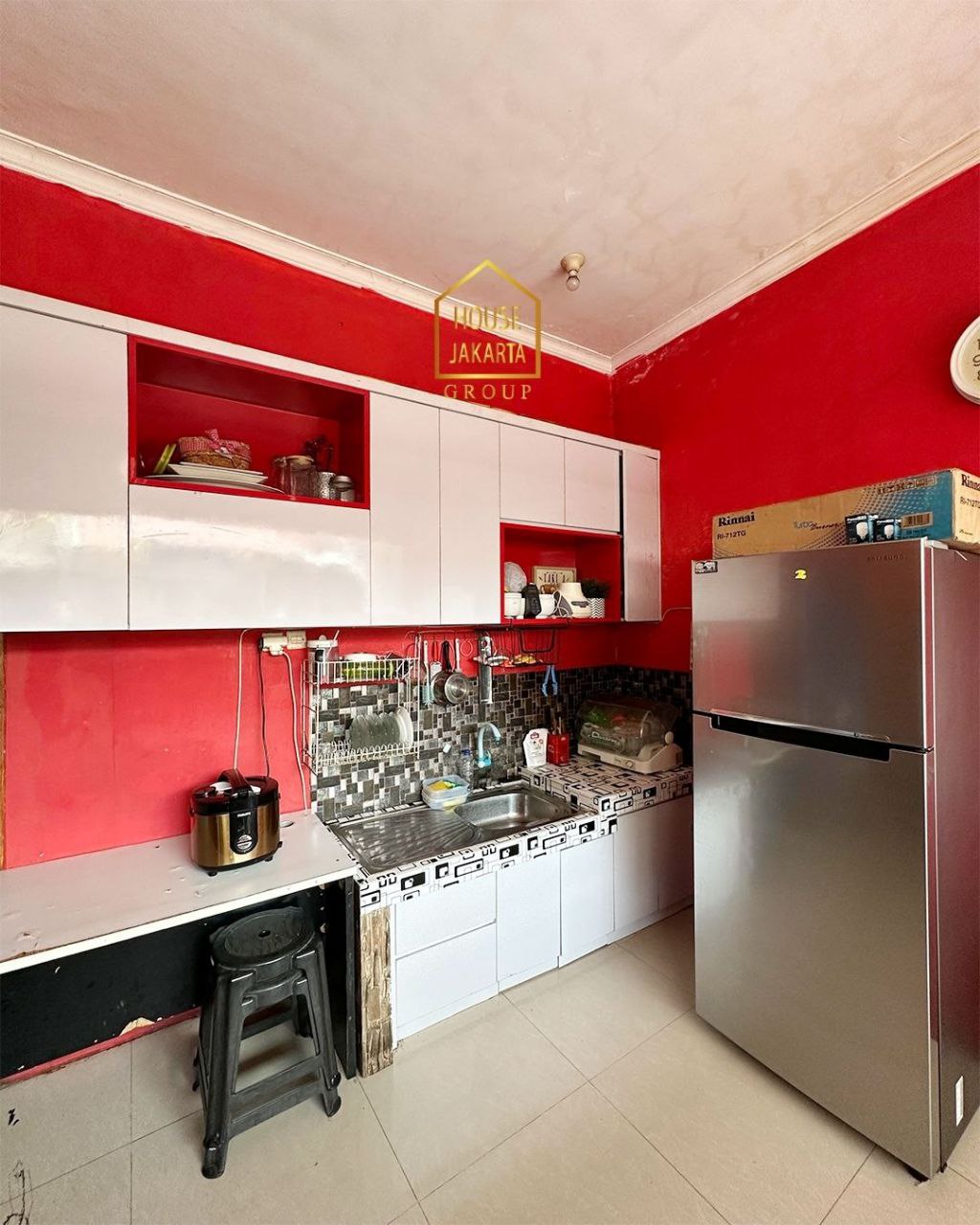 HS1765 Rumah 2 Lantai + Roftoop, Murah, Strategis, Dekat Mampang, Kemang & Kuningan