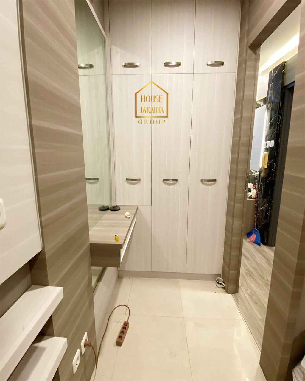 AS1774 Apartemen Mediterania Garden - Grogol, Great Location. Siap Huni Semi Furnished.