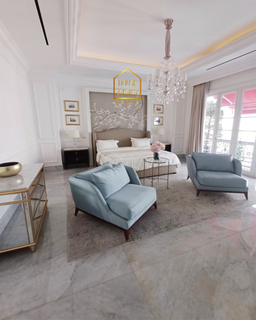HS1777 Luxurious Brand New House Menteng, 3 Lantai + Rooftop, Fully Furnished