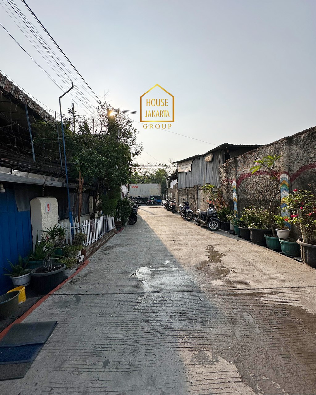 LS1805 Tanah Komersial Jarang Ada Di Latumenten - Jakbar. Lokasi Strategis Dekat MT Season City