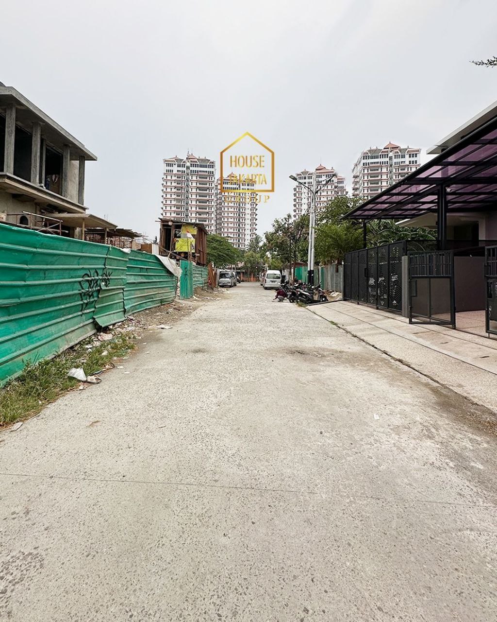 HS1809 Townhouse Brand New Di Kebayoran Baru. Hunian Exslusive Tropical Resort