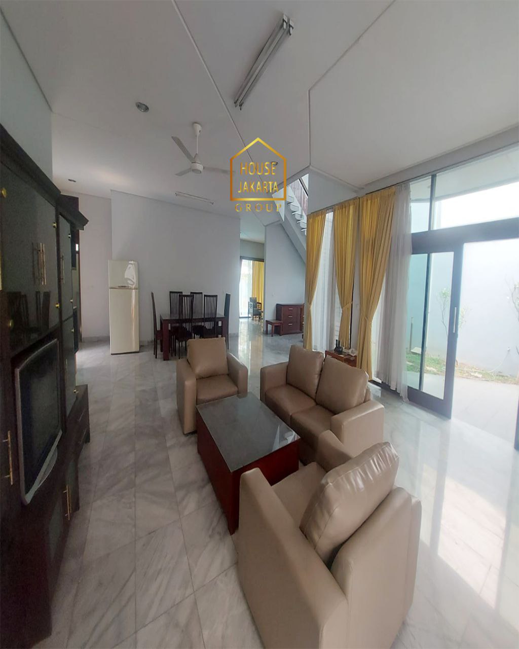 HR1817 Rumah Permata Hijau 2 Lantai, Furnished. Ada Garden & Pool, Near To Senayan