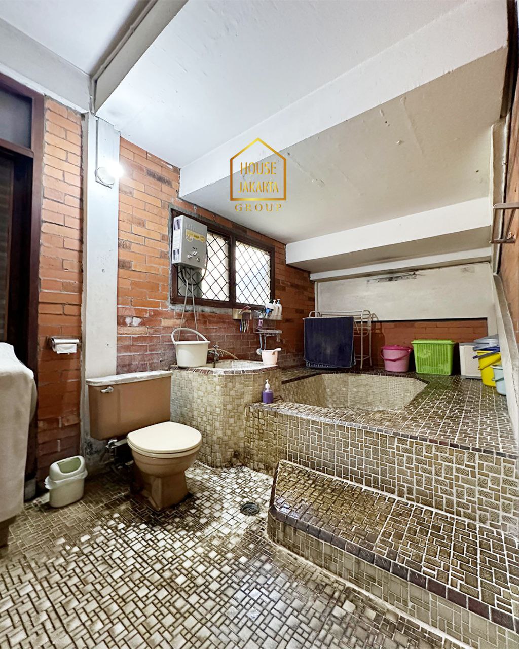 HS1882 Rumah Murah Siap Huni Pasar Minggu Area • Halaman Luas • Dekat Simatupang & Akses Masuk Tol
