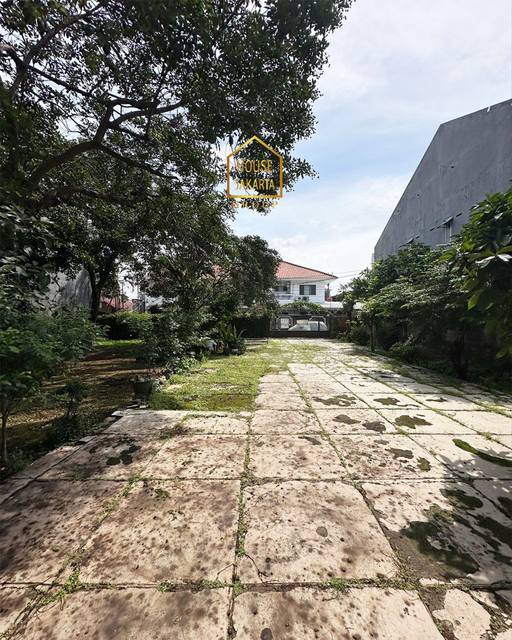 HS1882 Rumah Murah Siap Huni Pasar Minggu Area • Halaman Luas • Dekat Simatupang & Akses Masuk Tol