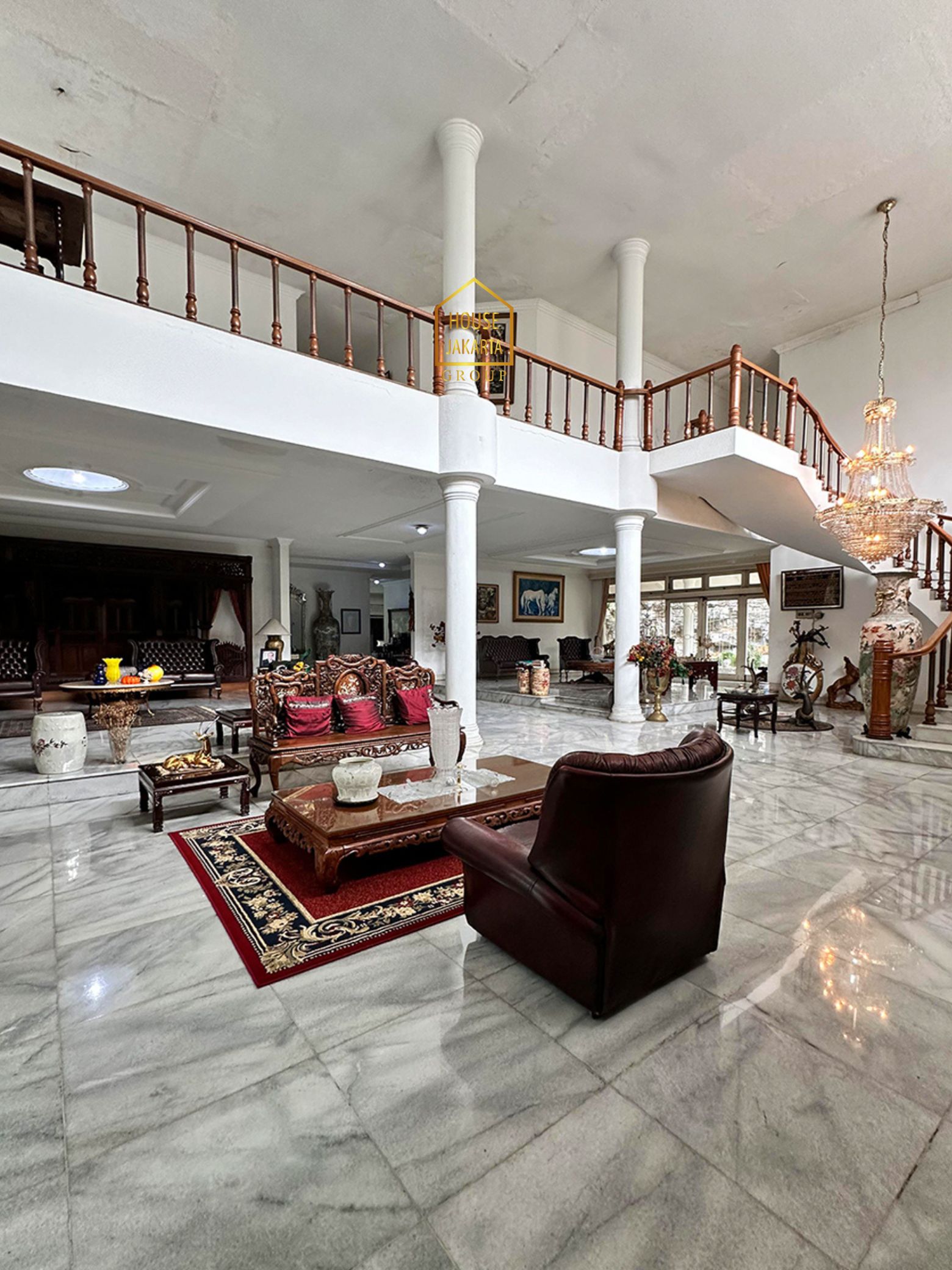 HS2022  HARGA DI BAWAH NJOP. PONDOK LABU - CILANDAK. Rumah 2 Lantai  Siap Huni, terdapat Taman Luas & Pool. Bisa Cluster. BEST PRICE