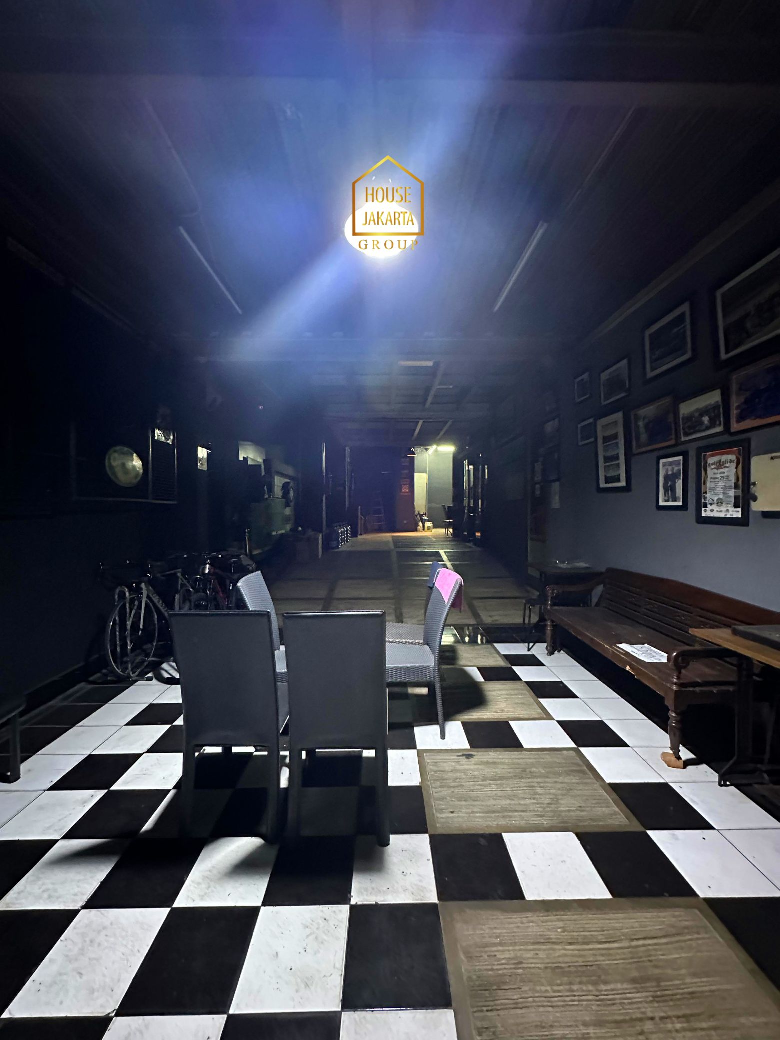 CS2034  FOR SALE : CIPETE RAYA. Komersial 2 Lantai, Cocok Untuk Resto & Klinik.  Ijin Bangun 4 Lantai