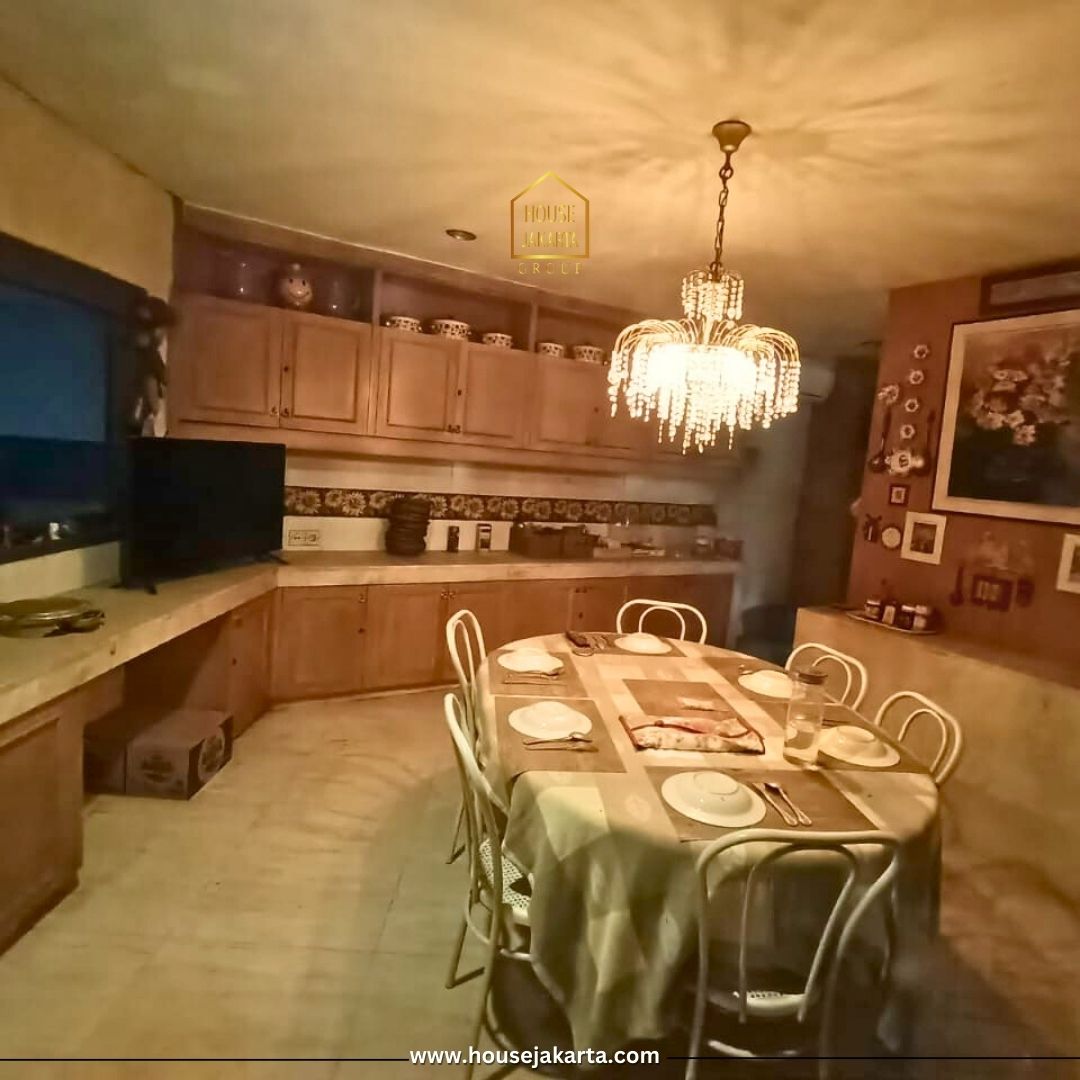 HS2059  FOR SALE: BUKIT GOLF PONDOK INDAH. RUMAH 2 LANTAI, LIFT,  SWIMMING POOL, TAMAN LUAS