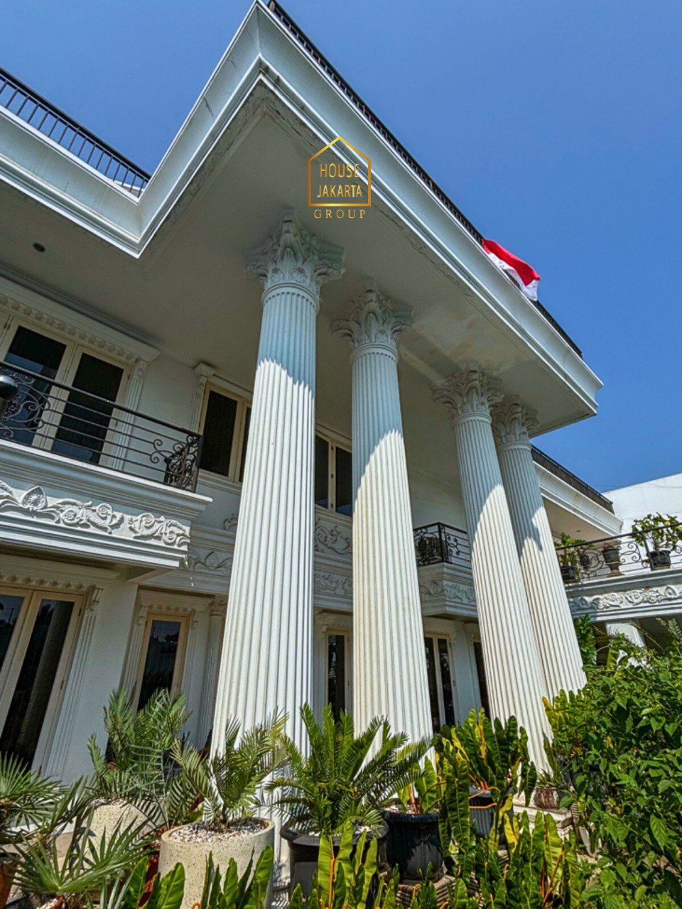 HS2060  FOR SALE: PERMATA HIJAU II - JAKARTA SELATAN. RUMAH MEWAH 2  LANTAI, POOL DAN TAMAN LUAS, PARKIR 10 MOBIL, DALAM  KOMPLEK.