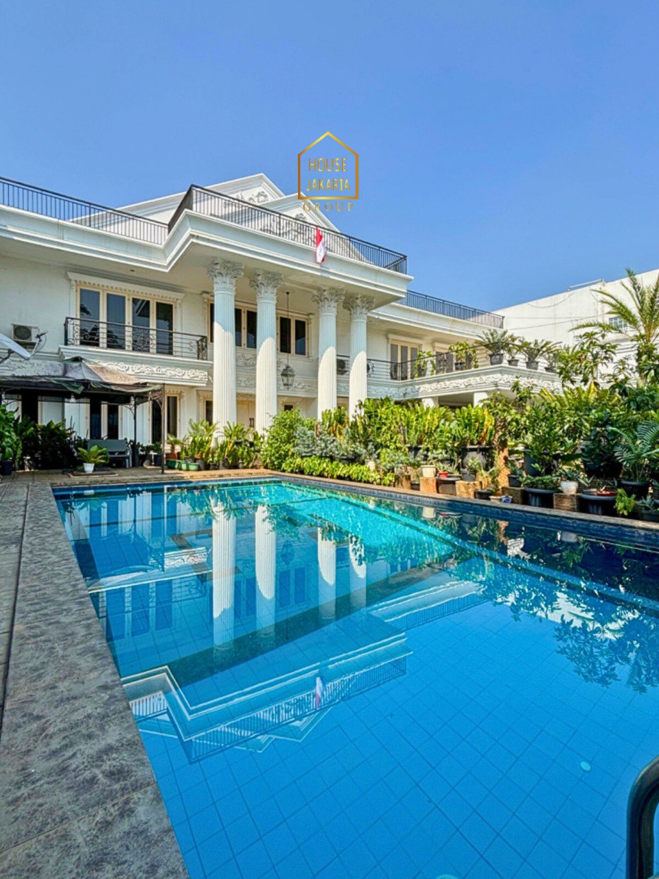 HS2060  FOR SALE: PERMATA HIJAU II - JAKARTA SELATAN. RUMAH MEWAH 2  LANTAI, POOL DAN TAMAN LUAS, PARKIR 10 MOBIL, DALAM  KOMPLEK.