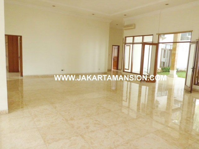 HS352 House for sale at kemang