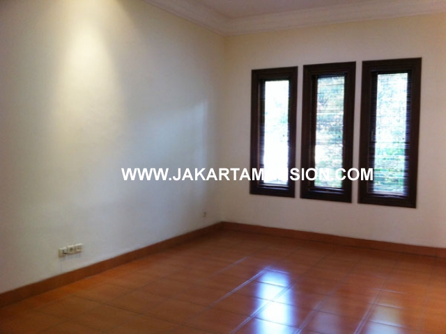 HR419 House for rent at Taman Patra Kuningan