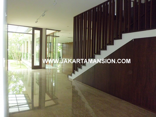 HR458 House for rent at Kebayoran Suitable to Embassy