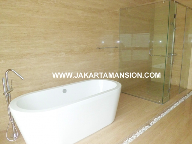 HR458 House for rent at Kebayoran Suitable to Embassy