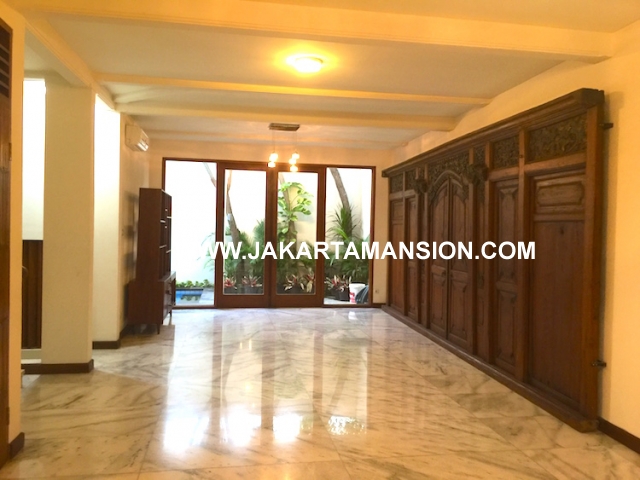 HR567 Excellent house for rent at Kemang Jakarta Selatan cheap price