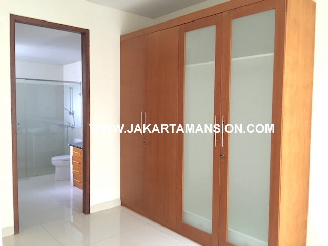 HR574 House for rent at senopati kebayoran baru for lease disewakan