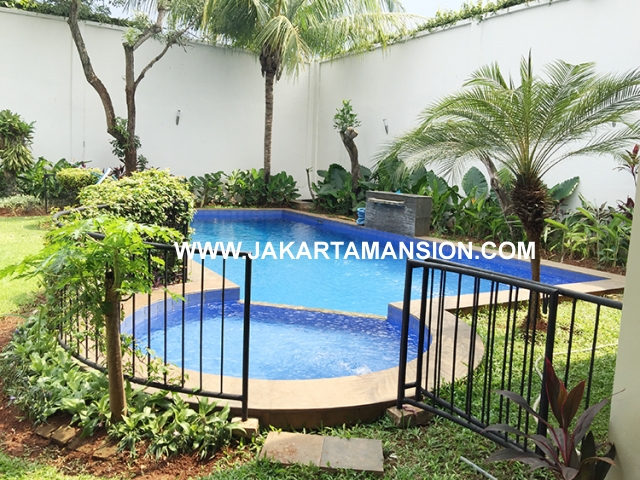 HR595 House for rent at Pejaten close to Kemang