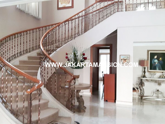 HS613 Rumah jalan sriwijaya senopati kebayoran baru dijual murah jarang ada house for sale