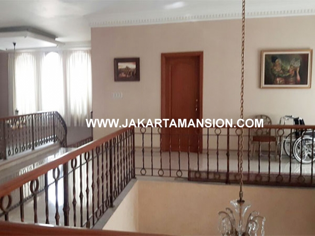 HS613 Rumah jalan sriwijaya senopati kebayoran baru dijual murah jarang ada house for sale