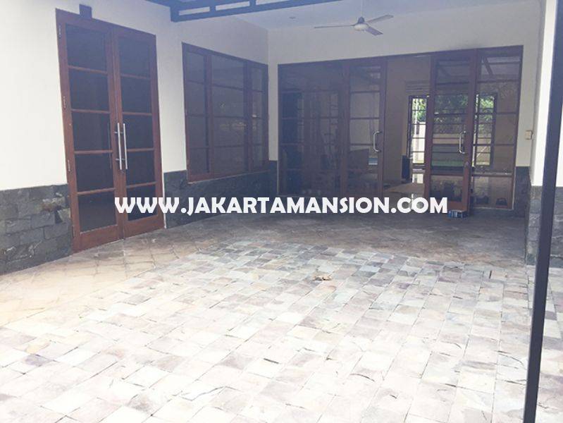 HR747 House for Lease Rent Sewa at Senopati Kebayoran Baru