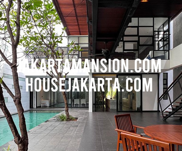 HS763 Rumah Mewah Menteng Jakarta Pusat Dijual Murah ada Pool 2 lantai Elite