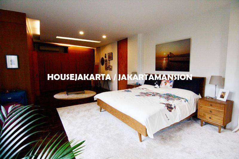 HR766 Compound for rent at Jati Padang South Jakarta