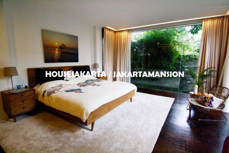 HR766 Compound for rent at Jati Padang South Jakarta