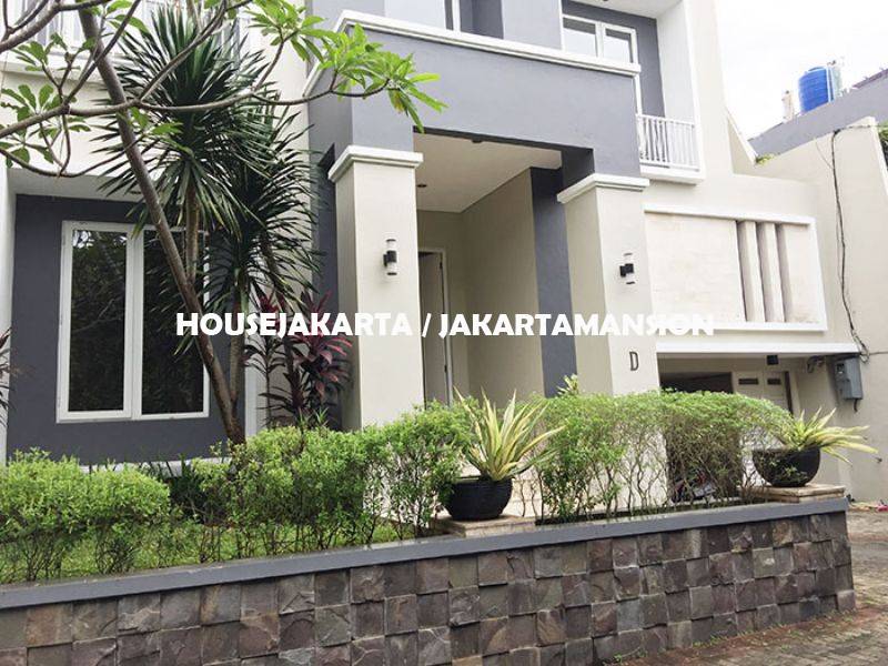 HR957 Compound for rent lease sewa at Kemang