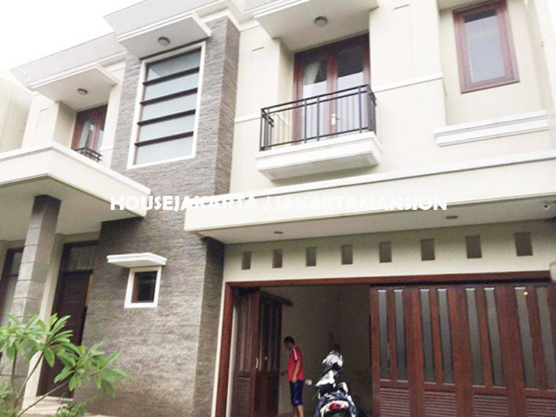 HR998 House for Rent Sewa Lease at Pondok indah 